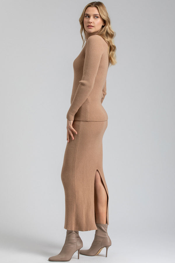 NINA | Beige Skirt with Central Back Slit